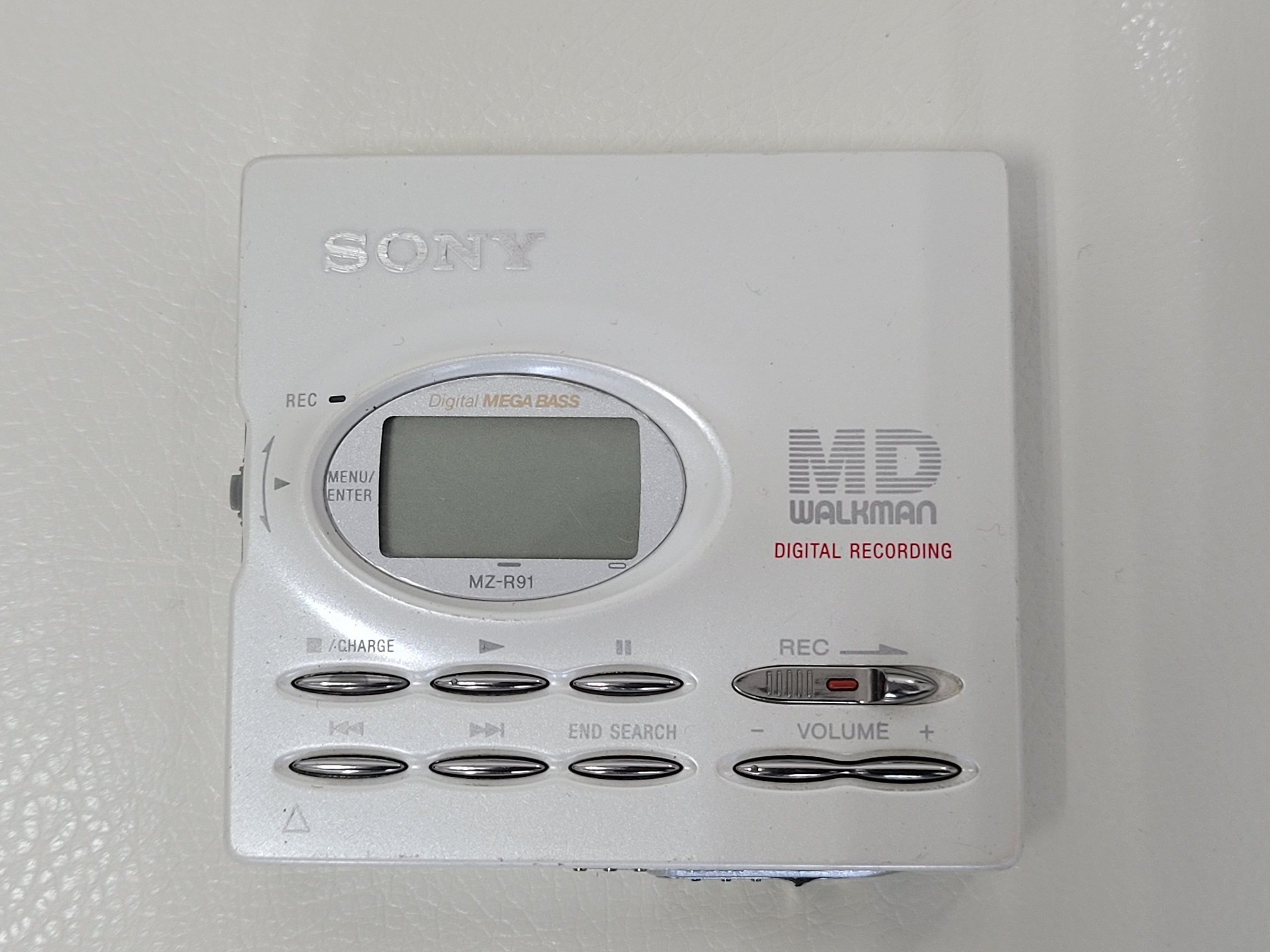 Мини дисковый плеер SONY MZ-R91 смотреть онлайн