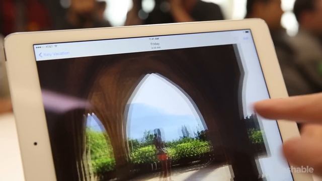 iPad Air 2 Hands On | Mashable смотреть онлайн