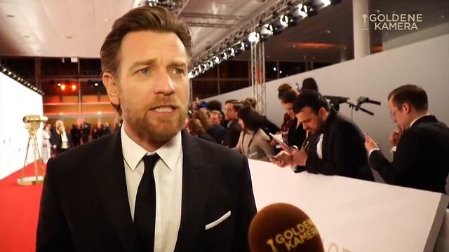Interview mit Ewan McGregor | GOLDENE KAMERA 2018 смотреть онлайн