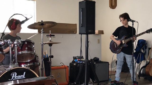 Nick & Alex Yiakoumatos - Nirvana - Smells Like Teen Spirit смотреть онлайн