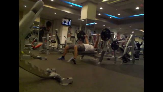 Жим лежа. Найебчайшая амплитуда. смотреть онлайн