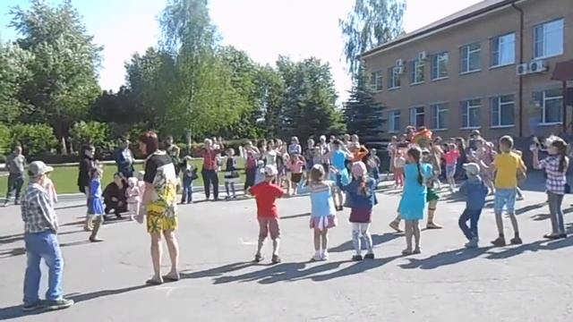 Клоуны на детский праздник!!! смотреть онлайн