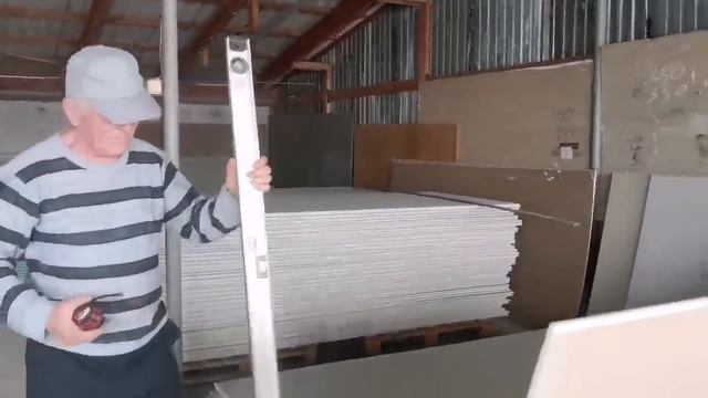 Влог :Дом на Юге /Запросы разные /Что растёт в нашем саду/Купили обои, продолжаем ремонт на кухне смотреть онлайн