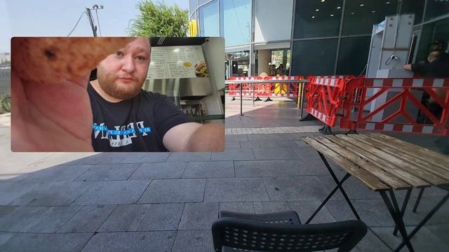 Кушаю Фалафель в пите за 30 шекелей и снимаю людей смотреть онлайн