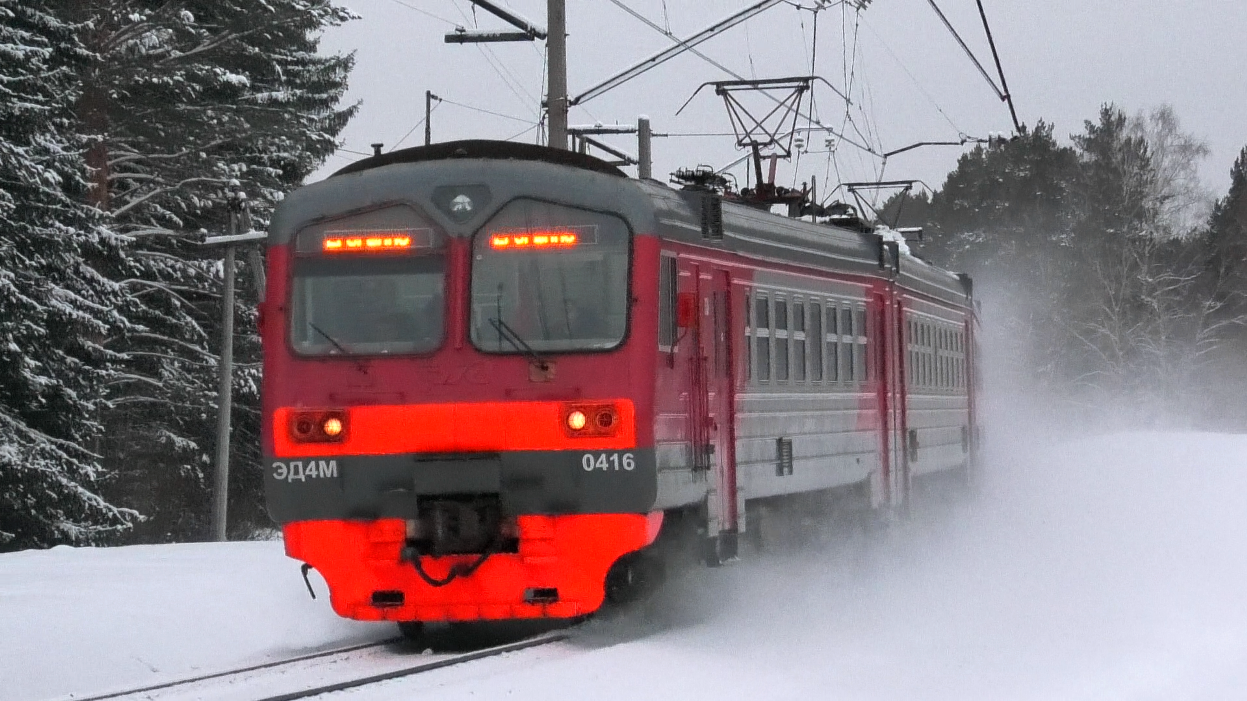 ЭД4М-0416/ЭД4МК-0090 сообщением Мурзинка — Егоршино со средним пальцем от помощника смотреть онлайн