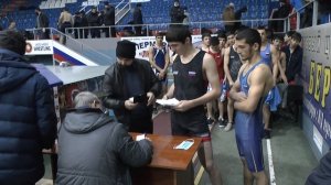 Взвешивание борцов до 65 кг, Хасавюрт.
