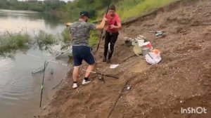 Рыбалка в Оренбурге на реке Урал! Наловили рыбца и головля / прорываемся через грязь на УАЗике