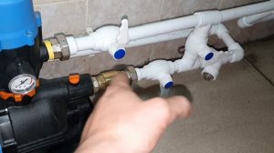 монтаж установка водяной станции насоса повышающего давление водоснабжения