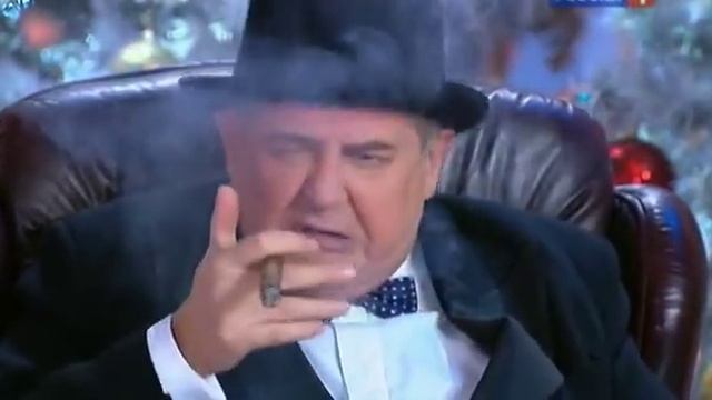 Novogodnii.Golyboi.Ogonek.2012.XviD.SATRip.RiperAM.mp4