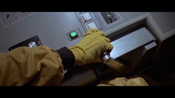 Moonraker. James Bond in Spaaaace!