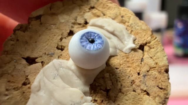 How to create realistic pupils for tiny resin doll eyes! смотреть онлайн