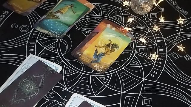 ? Расклад на 5 ваших вопросов❓ Ответ карт на разные темы
 #гаданиенаситуацию #вопросответ #чтобудет