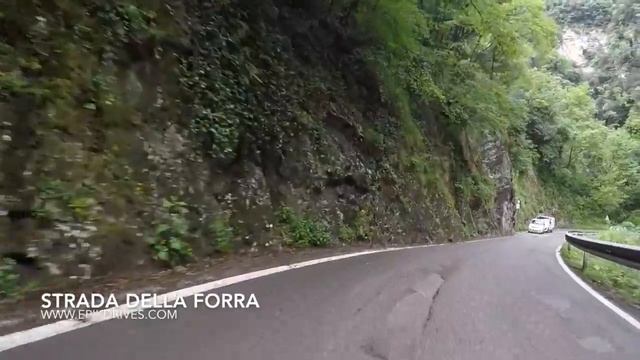 Scenic Gorge Road - Driving the Strada della Forra (Lake Garda, Italy) смотреть онлайн