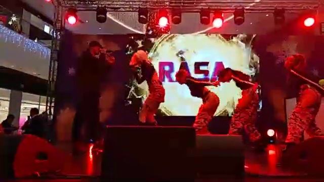 Тарговый центр ( саларис) 21 декабря 5 STA FAMlLY?, фабрика❤️ и RASA? смотреть онлайн