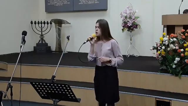 «Там, далеко, за облаками» – Аня смотреть онлайн