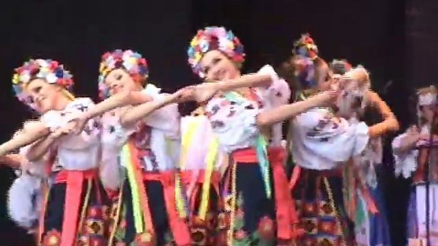 Hopak (Ukrainian Dance) - Folklore Ensemble Radost смотреть онлайн