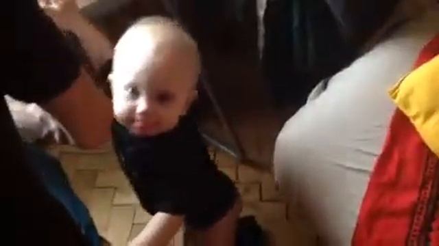 Музыканты - отец и сын) смотреть онлайн