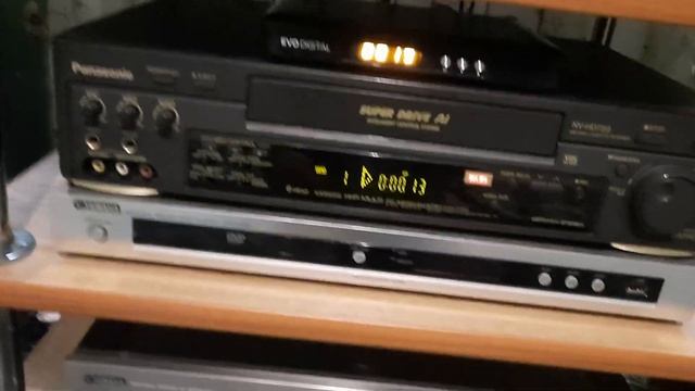 какие входы и выходы у HIFI стерео видеомагнитофонов. в чем разница. совместимость аппаратов.