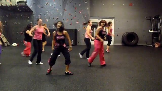 Dance Fitness Choreography with Kit - Glee Mash Up - I will Survive/Survivor смотреть онлайн