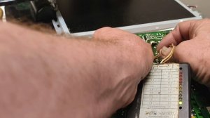 Телевизор TOSHIBA 15SLDT2 не включается.