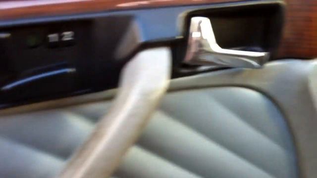 1989 Mercedes Benz 300SE Startup Engine & In Depth Tour смотреть онлайн