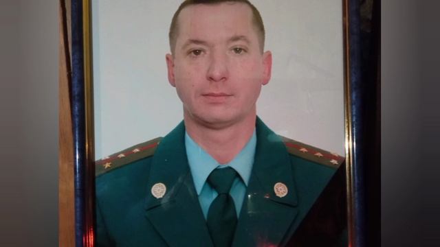 Кировские ребята, погибшие в зоне СВО с января по апрель 2023 года. Вечная память, героям!!!! Вокал смотреть онлайн