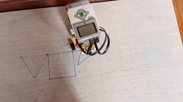 Робот - Чертёжник | lego mindstorms ev3 смотреть онлайн