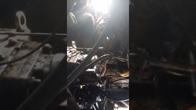 Поломка К700 устраняет течь с флянца насоса навески. смотреть онлайн