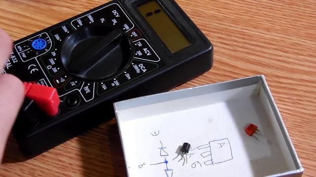 #2 Собираем интересную схему, Бегущие огни смотреть онлайн