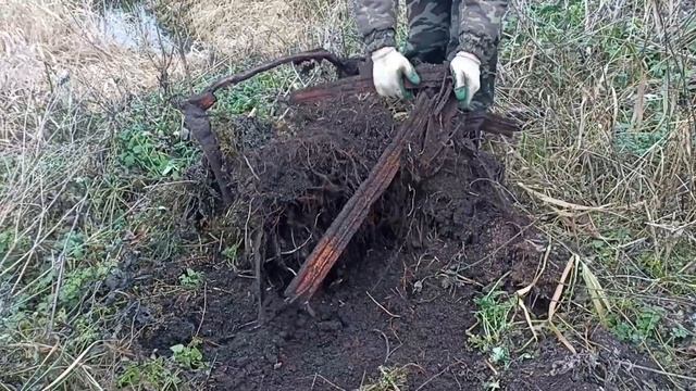 МЕТАЛОКОП! ДОБИВАЕМ МЕЛИОРАТИВНЫЙ КАНАЛ! смотреть онлайн