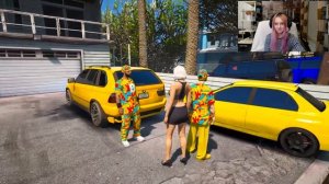 СТРИМЕРША ЗНАКОМИТСЯ С МАЖОРАМИ! ЖИЗНЬ ДЕВУШКИ В ГТА 5 ОНЛАЙН (GTA 5 RP RADMIR)