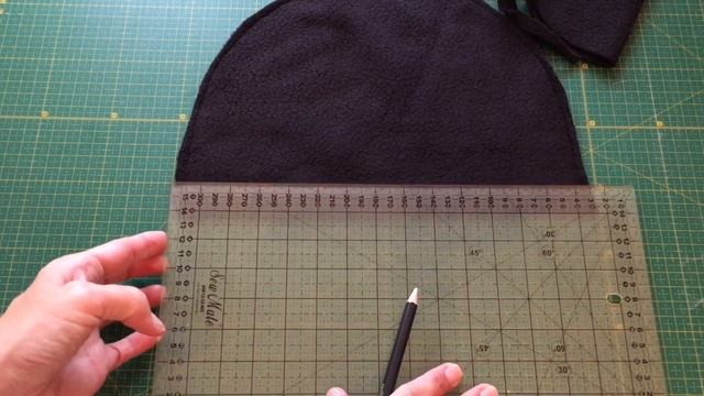 How to line a knit / crochet hat / beanie the easy way смотреть онлайн