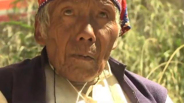 Lac Titikaka Ile de Requilé смотреть онлайн