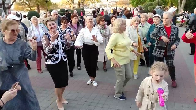 23.04.23 - Танцы на Приморском бульваре - Севастополь - Сергей Соков смотреть онлайн