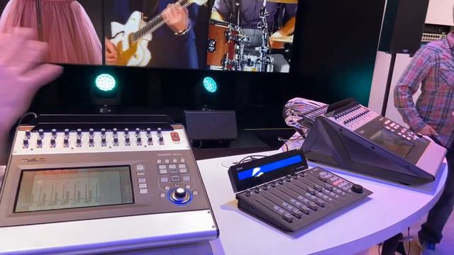 Jason Fernandez from QSC talks the TouchMix-30 Pro at NAMM 2020 смотреть онлайн