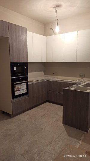 Уникальная кухня из пластика Эггер.