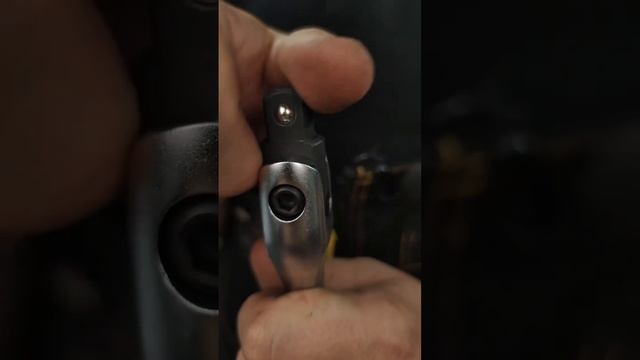 Кручу-верчу… Шарнирный вороток 06-05-109 для работы в трудных местах хочу! смотреть онлайн