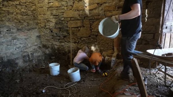 We bought an ABANDONED BARN in Italy. 7 MONTH RENOVATION TIMELAPSE restoring Old Stone House.