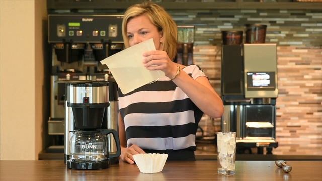 How to make Iced Coffee with your BUNN Home Coffeemaker смотреть онлайн