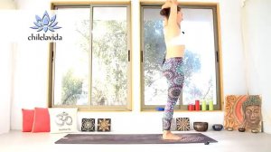 ЙОГА ЗА 10 МИНУТ _ Утренняя Йога для всех _ Йога для здоровья _ Йога chilelavida