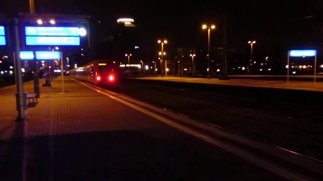 Pociąg Linii S-9 Warszawskiej SKM, Warszawa Zachodnia, 28 XII 2013 Rok.