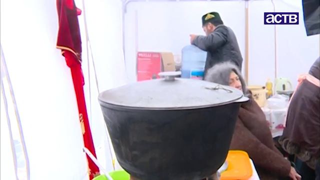 День народного единства отметили в Южно-Сахалинске шествием, мастер-классами и концертом смотреть онлайн