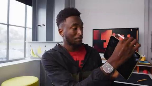 The New iPad is Weird! смотреть онлайн