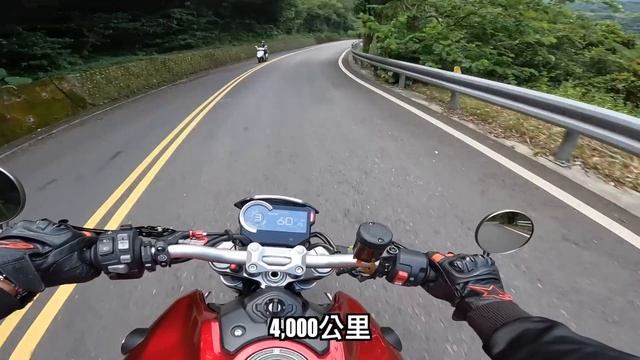 【子恆】紙盒試騎#17 - 大紅騎乘近一年的經驗分享！HONDA CB1000R смотреть онлайн