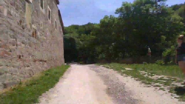 Одно из лучших мест в Крыму. Сурб-Хач храмовый комплекс. смотреть онлайн