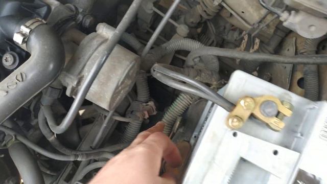 Ремонт генератора. Изменение яркости света фар. Замена клемм. смотреть онлайн