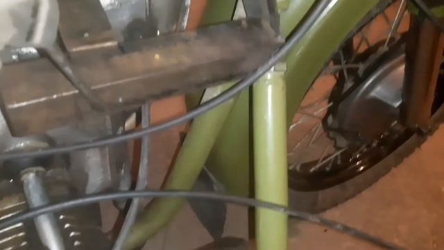 Ручное переключение передач Урала у бака. смотреть онлайн