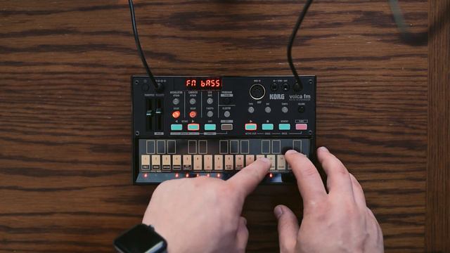 Korg Volca FM – Deep Electro Arp Bass смотреть онлайн