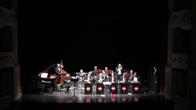 Monday Orchestra in "Take The A Train" смотреть онлайн