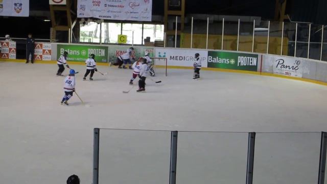 Partizan - Girls Serbia, hokej, U8, turnir "Miodrag Šišić Šile" 02.04.2017. Beograd смотреть онлайн